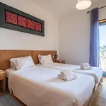 Apartamento Marina Breeze With Pool - 900m From The *