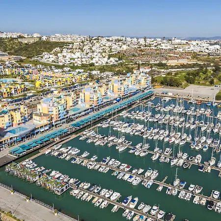 Marina Breeze With Pool - 900m From The Daire