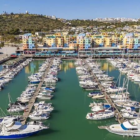 Appartement Marina Breeze With Pool - 900m From The