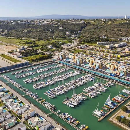 Daire Marina Breeze With Pool - 900m From The *