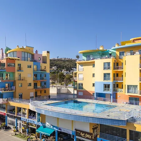 Marina Breeze With Pool - 900m From The Albufeira