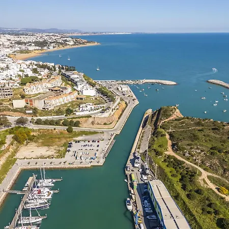 Marina Breeze With Pool - 900m From The Lejlighed