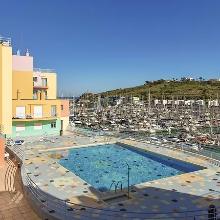 Marina Breeze With Pool - 900m From The Albufeira