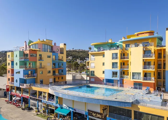 Marina Breeze With Pool - 900m From The Albufeira